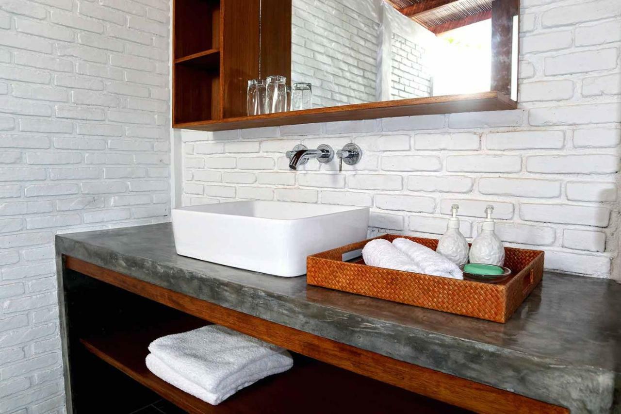 White Sands Beach Resort Lembeh Bitung Exterior foto